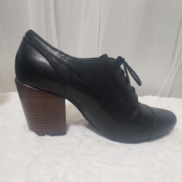 Fossil Black Leather Heeled Booties Sz 8 - Picture 10 of 16